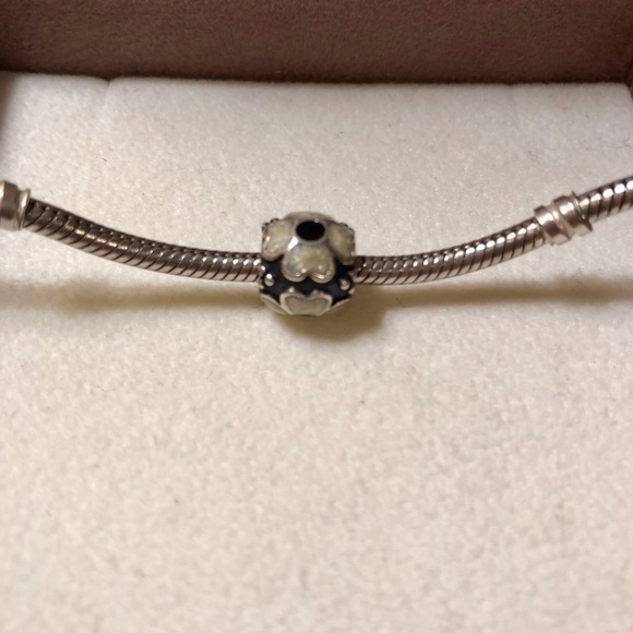 PANDORA FLOWER CHARM - Picture 2 of 2